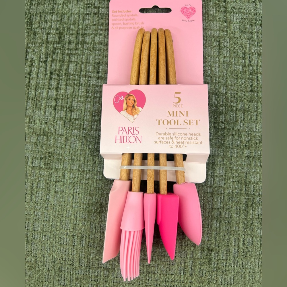 Paris Hilton 5pc Pink Silicone Tool Set